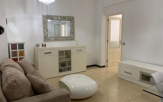 Piso en León y Castillo, Las Palmas, Gran Canaria.