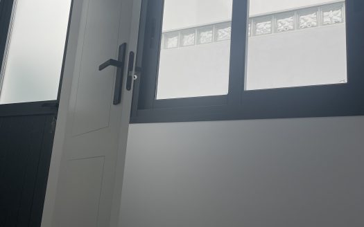 Aún en obra. Apto en Buzanada, Tenerife.