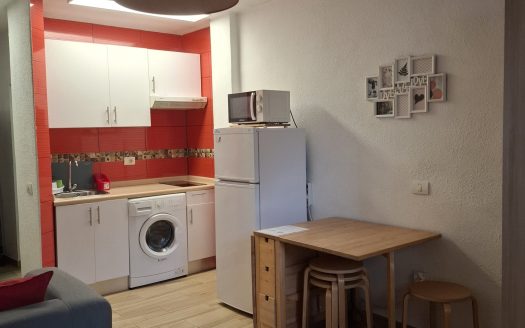 Estudio en Los Cristianos, Arona, Tenerife.